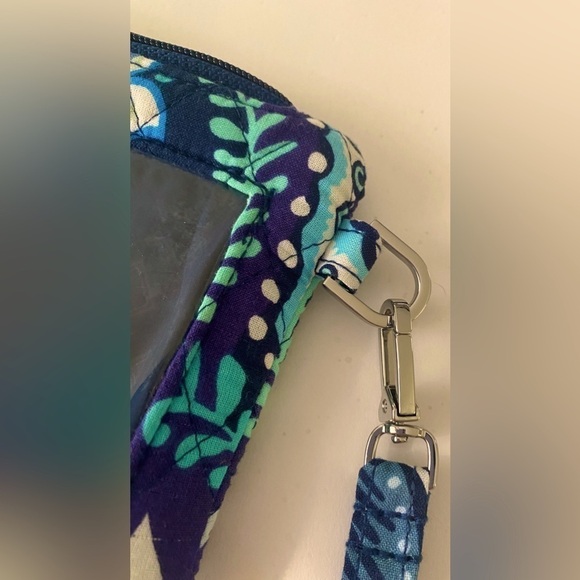 NWOT Vera Bradley RFID Tech Wristlet Wallet Blue Island with Clear Phone Section - Picture 6 of 6